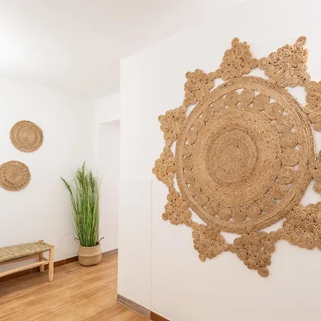 Διαμέρισμα Alma House 1 *
